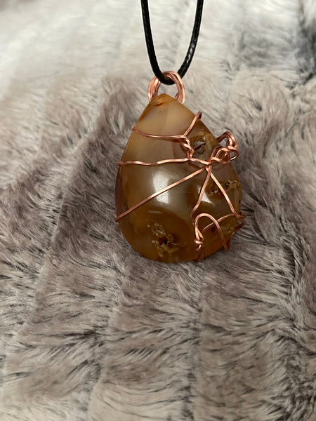 Agate Stone Necklace Stone of strength and courage